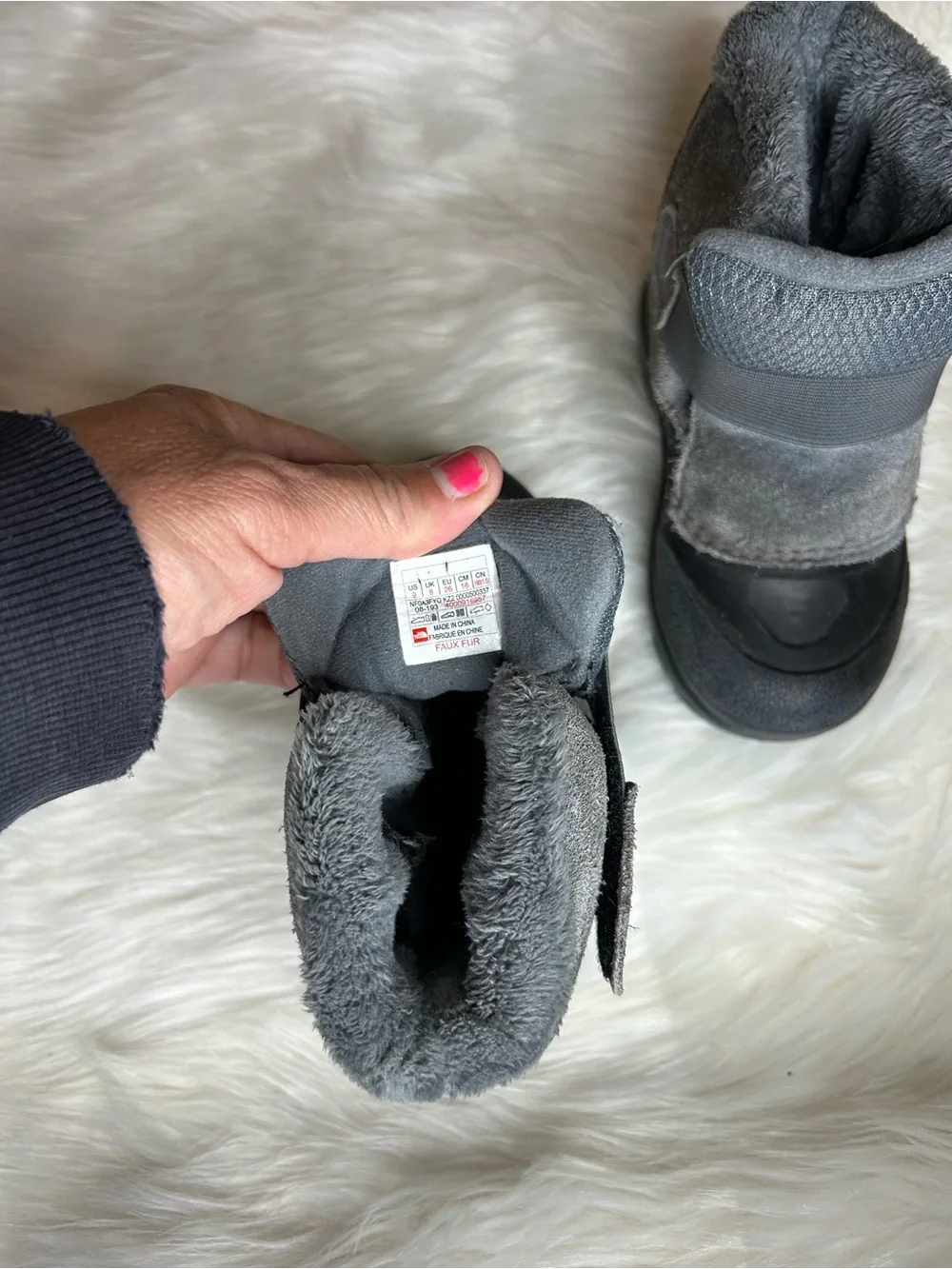 The NorthFace Alpenglow ll Toddler Winter Boots Size 9